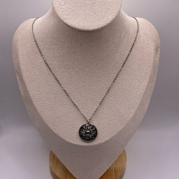 Macy's Horoscope Sun Charm Pendant Layering Silver Necklace - Picture 1 of 12